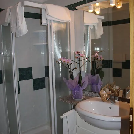 Hotell Orso Bianco 3*