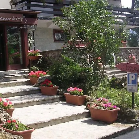 Hotell Orso Bianco Pescasseroli