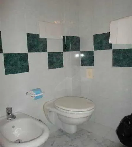 Отель Orso Bianco 3*