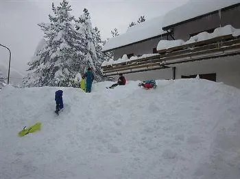Отель Orso Bianco Пескассероли